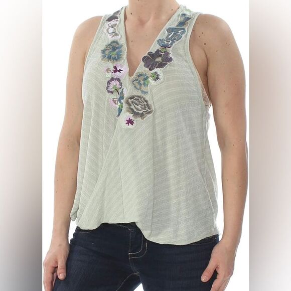 FREE PEOPLE: Woven Flower Embroidered Sleeveless V Neck Top in Mint Green. Sz L - Picture 4 of 10